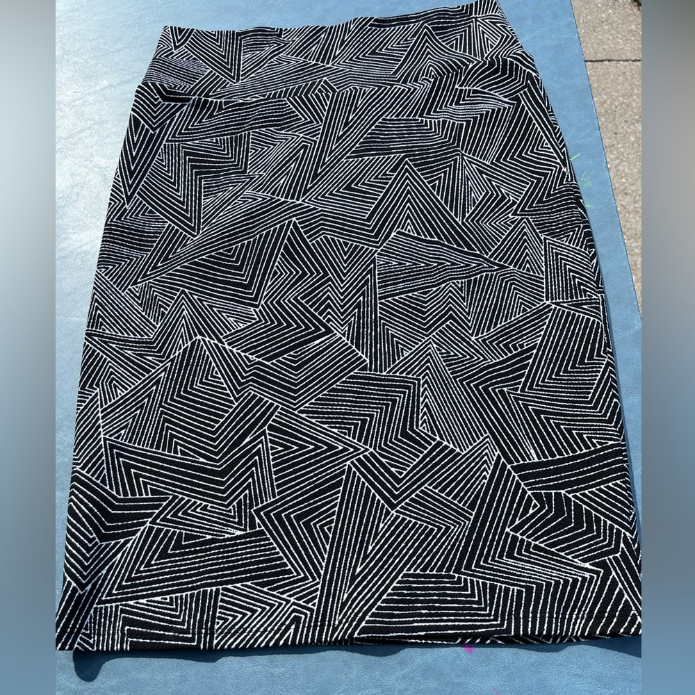 Lularoe Cassie skirt